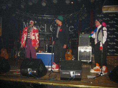 Payasos antes de la actuación