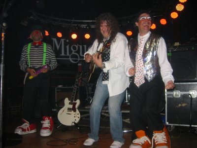 Miguel Oñate y los payasos